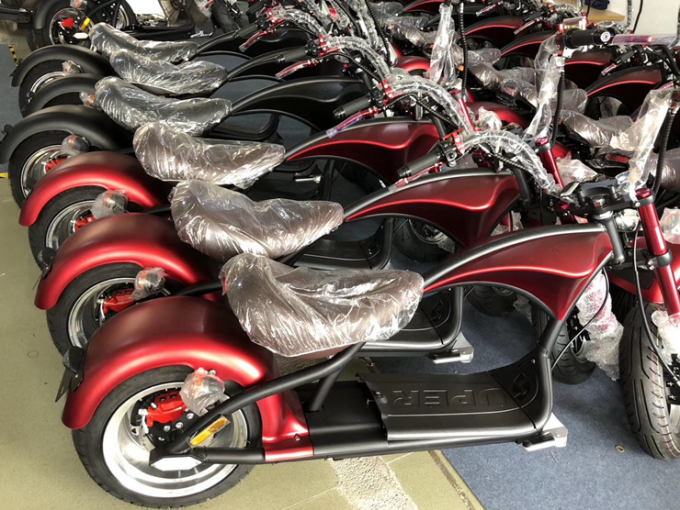"trotinette" elétrico 2000w dos cocos da cidade de Moto 70 km/h 80 km/h com amortecedor 1